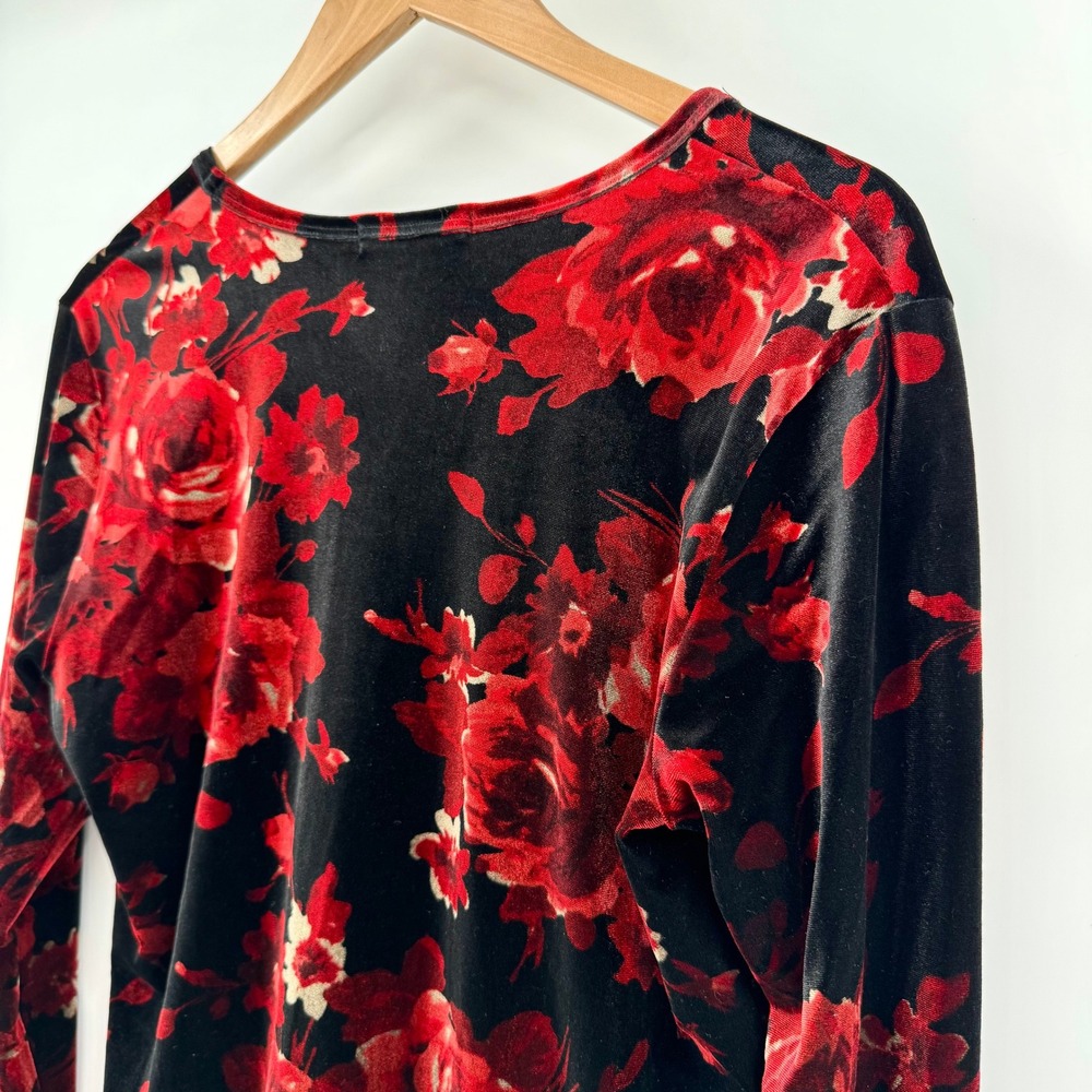 Karen Kane Y2K Long Sleeve Black/Red V-Neck Rose Velour Top Women's Sz XL - Picture 7 of 11